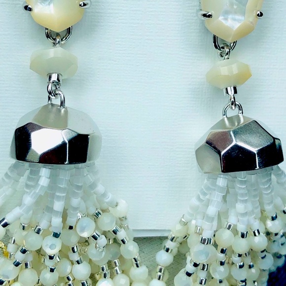 NWT Kendra Scott RARE & Retired Dove Earrings Pearl & Silver Perfect & GORGEOUS - Picture 5 of 7